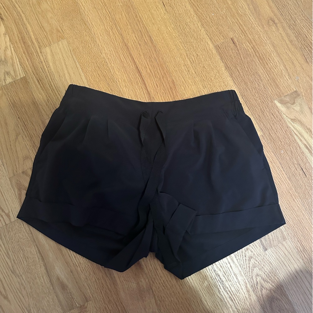 Lululemon Black Shorts Size 8